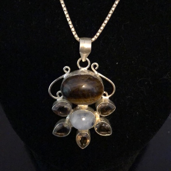 Jewelry - Gorgeous Cats Eye, Moonstone and Citrine Pendant Jewelry - Gorgeous Cats Eye, Moonstone and Citrine Pendant
